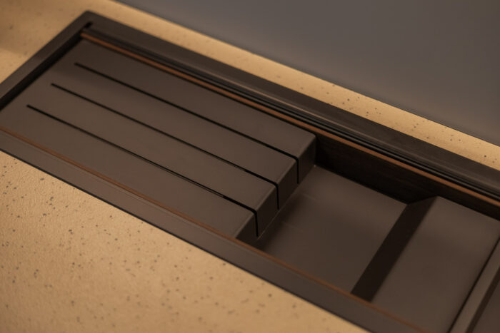 Bucătărie italiană fronturi Mathera crem gri piatră — stoc Milano reducere