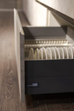 Bucătărie italiană melaminat Rigato blat Calacatta — stoc Milano reducere