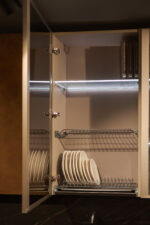 Bucătărie italiană effect metal Ottone auriu peninsulă ceramic noir — stoc Milano reducere