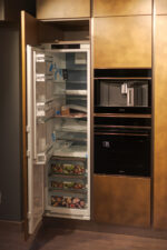 Bucătărie italiană effect metal Ottone auriu peninsulă ceramic noir — stoc Milano reducere