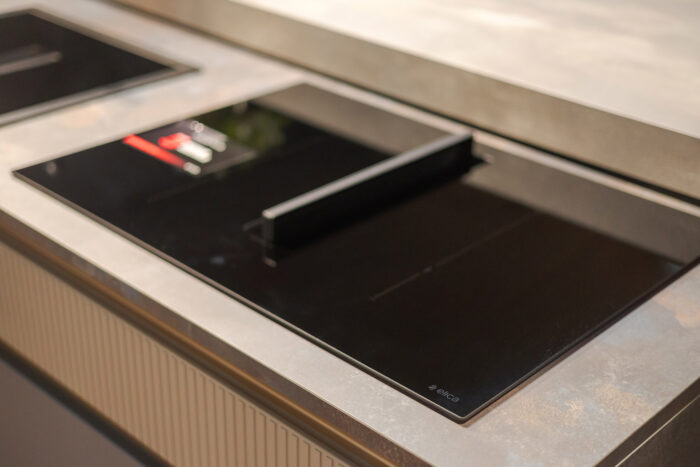 Bucătărie italiană PET Blu Dusty insulă Old Grey rafturi metalice — stoc Milano reducere