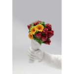 Figurina decorativa Street Art Bouquet Alb 27 cm