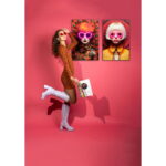 Tablou cu rama LED Fancy rosu Lady 75x55cm