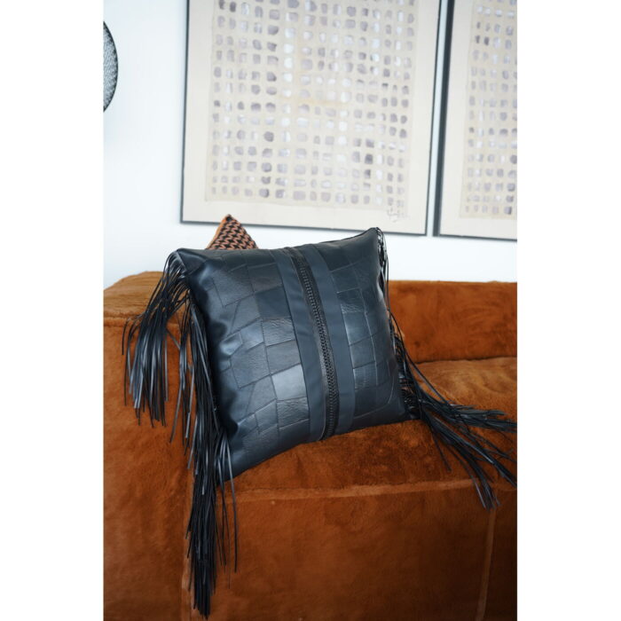 Pernă Black Fringes 45x45cm