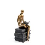 OBIECT DECORATIV READING HUMAN 20 CM