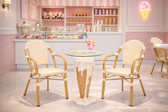 SCAUN CU COTIERĂ MONTMARTRE CREM/ALB