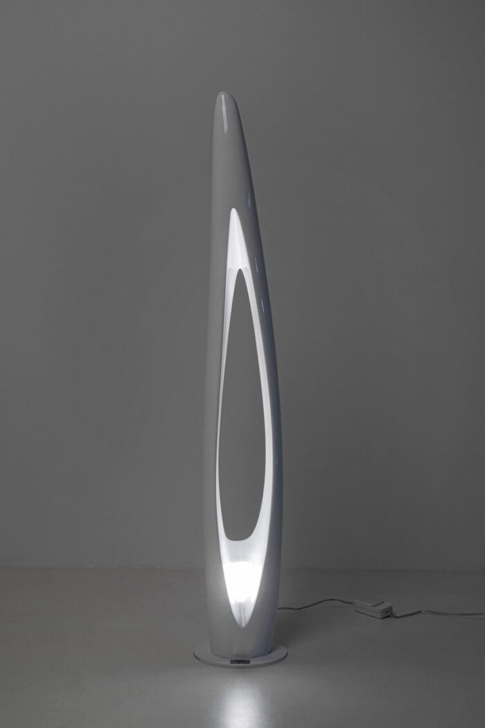 LAMPADAR FLOW FLAME ALB 132 CM