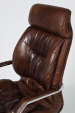 SCAUN DIRECTORIAL CIGAR LOUNGE