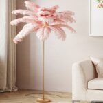 LAMPĂ DE PODEA CU BAZA AURIE ȘI PENE ROZ FEATHER PALM 165 CM