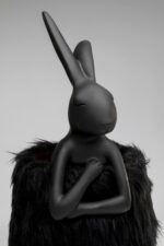 VEIOZĂ ANIMAL RABBIT FUR NEGRU/AURIU 68 CM