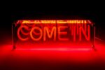 VEIOZĂ LED FONT COME IN